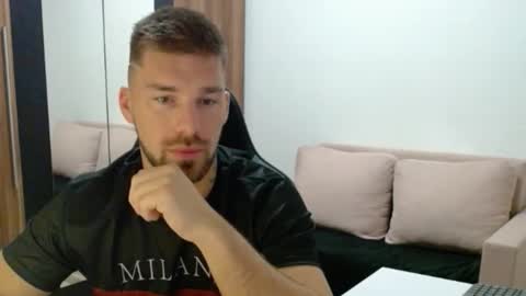 darius_94 online show from 11.09.25