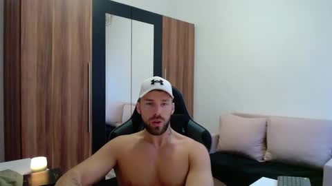 darius_94 online show from 02.03.26