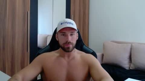 darius_94 online show from 02.04.26