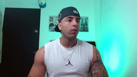 Darius Phoenix  online show from 09.17.25