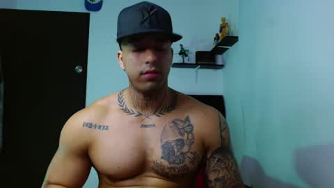 Darius Phoenix  online show from 11.22.25