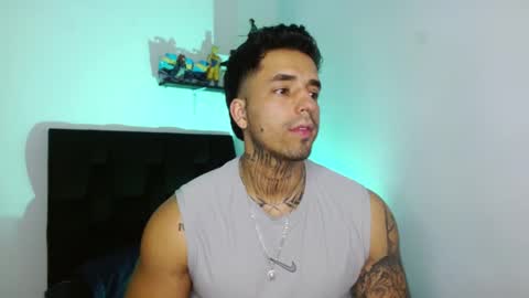 Darius Phoenix  online show from 03.17.26