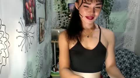 Snapshot of dark_angelxxx94 chatting on 02.25.25 yushico online show from 02.25.25