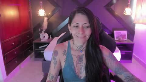 M I K A E L A online show from 10.10.25