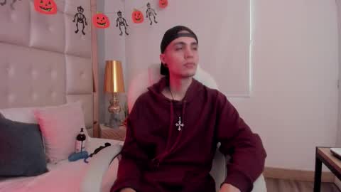 dark_sun333 online show from 10.26.25