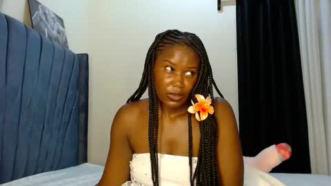 Snapshot of dark_tiffany chatting on 04.10.26 Tiff online show from 04.10.26