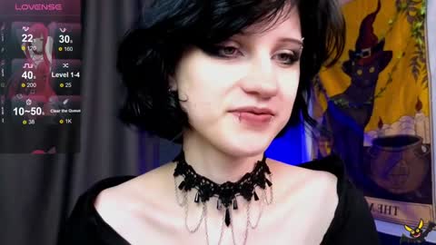 Snapshot of dark_vamp_ chatting on 12.12.24 Vamp online show from 12.12.24