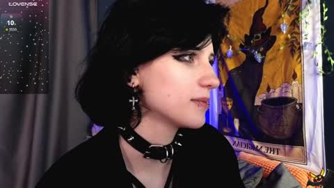 Snapshot of dark_vamp_ chatting on 12.16.24 Vamp online show from 12.16.24