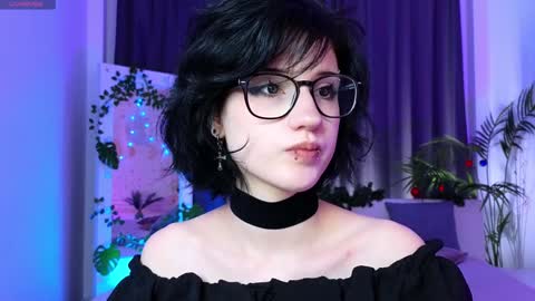 Snapshot of dark_vamp_ chatting on 12.21.24 Vamp online show from 12.21.24