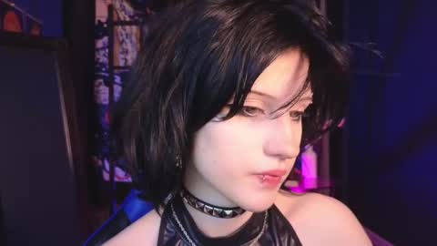Snapshot of dark_vamp_ chatting on 02.09.25 Vamp online show from 02.09.25
