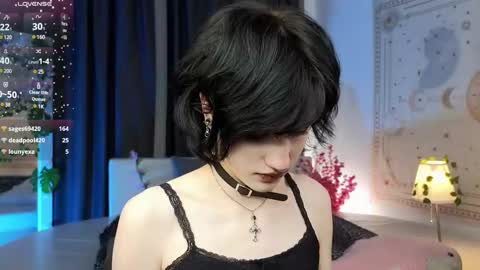 Snapshot of dark_vamp_ chatting on 03.01.25 Vamp online show from 03.01.25