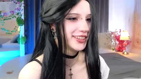 Snapshot of dark_vamp_ chatting on 03.04.25 Vamp online show from 03.04.25