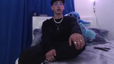 Snapshot of darkboy26_ chatting on 01.07.25 Blake online show from 01.07.25