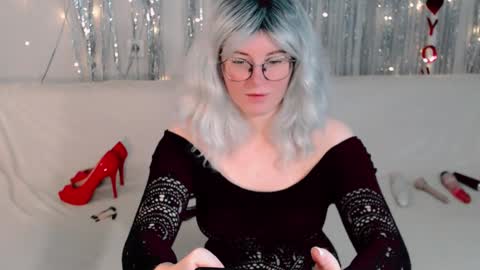 Kelly online show from 09.14.25