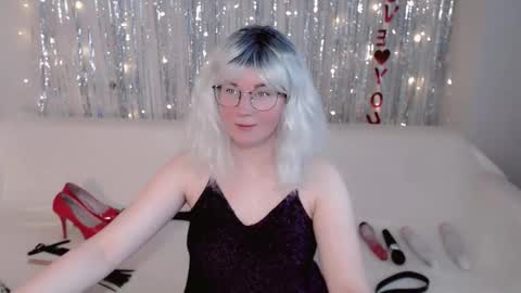 Kelly online show from 10.12.25