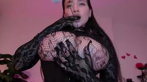 darknes_lilith18 online show from 02.25.26