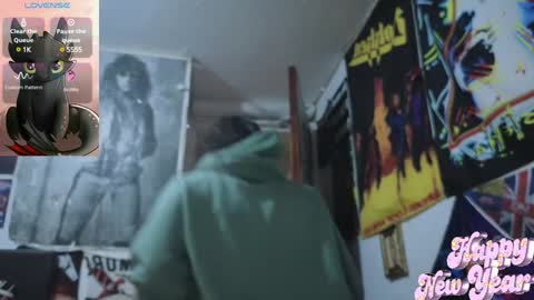 Snapshot of darkness_joones chatting on 01.10.25 Darkness online show from 01.10.25