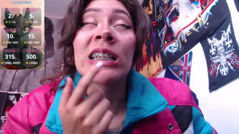 Snapshot of darkness_joones chatting on 02.07.25 Darkness online show from 02.07.25