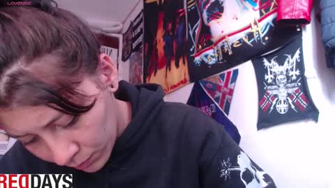 Snapshot of darkness_joones chatting on 02.12.25 Darkness online show from 02.12.25