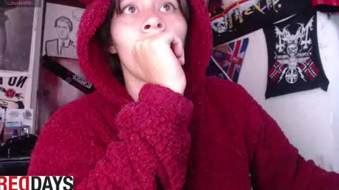 Snapshot of darkness_joones chatting on 02.12.25 Darkness online show from 02.12.25