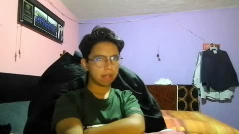 Snapshot of darknex_ chatting on 07.12.26 Jose Ian online show from 07.12.26