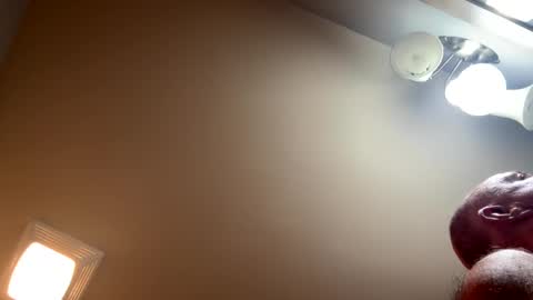 darknite083072 online show from 09.17.25