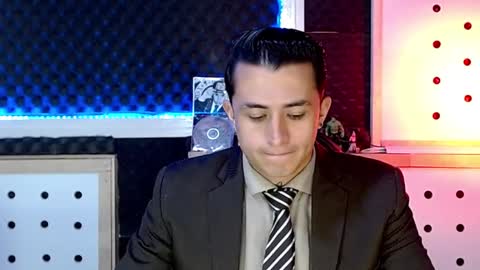DARKO0717 online show from 12.19.24