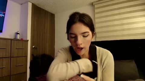 darkpleasuress online show from 03.19.26