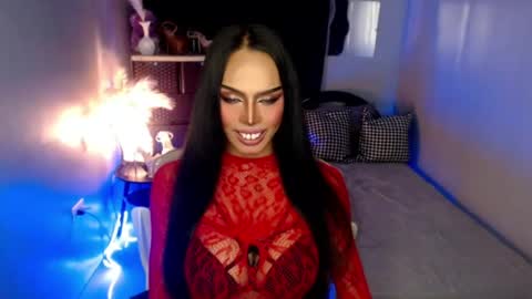 Snapshot of darksoul_mistress chatting on 05.31.26 HAPPY BIRTHDAY MISTRESS MADRIANA online show from 05.31.26