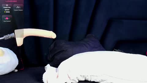 Snapshot of darkydolly_ chatting on 12.05.24 Dolly OnlyFans sickdollyx online show from 12.05.24