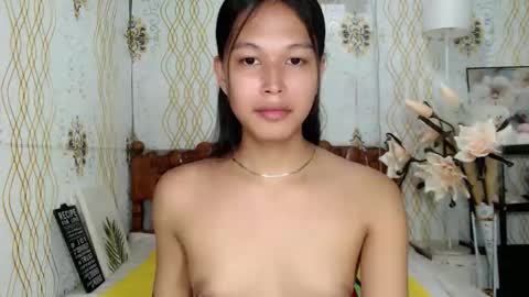 Snapshot of darling_sweetheartxx chatting on 04.15.26 YOUR ATHENA online show from 04.15.26