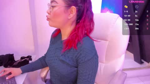 Darling online show from 12.26.24