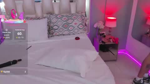 darlyn_tenderhot__ online show from 09.15.25