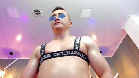 Snapshot of dartos_liebe chatting on 10.22.25 Dartos liebe online show from 10.22.25