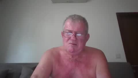 Snapshot of darwincock chatting on 06.01.26 darwincock online show from 06.01.26