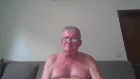 Snapshot of darwincock chatting on 06.03.26 darwincock online show from 06.03.26
