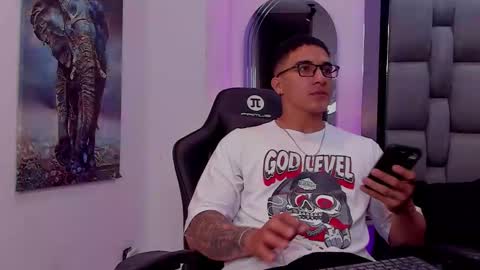 Snapshot of dash_bukoski chatting on 02.02.26 Dash online show from 02.02.26