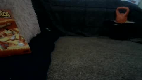 Snapshot of daszler chatting on 12.22.24 Daszler online show from 12.22.24