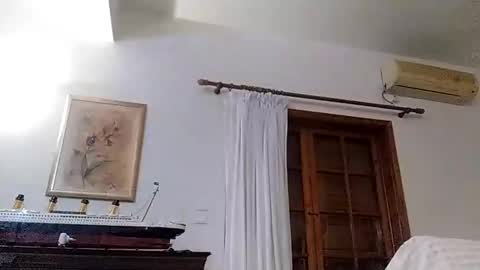 Snapshot of dattygial chatting on 10.10.25 dutty boi online show from 10.10.25