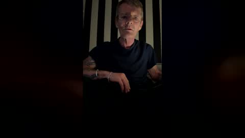 Snapshot of dave689476 chatting on 05.26.26 Davey online show from 05.26.26