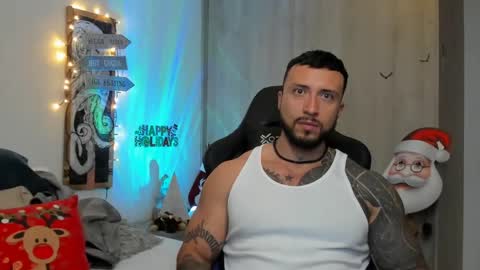 Snapshot of dave_max93 chatting on 12.14.24 DAVE MAX online show from 12.14.24