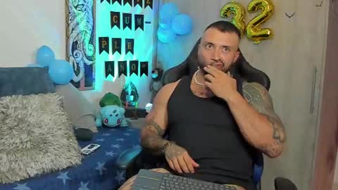 Snapshot of dave_max93 chatting on 02.26.25 DAVE MAX online show from 02.26.25