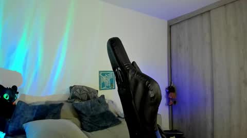 DAVE MAX online show from 11.21.25