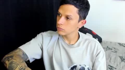 Snapshot of davebroww chatting on 03.07.25 Dave Brown online show from 03.07.25