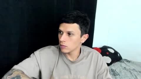 Snapshot of davebroww chatting on 03.12.25 Dave Brown online show from 03.12.25