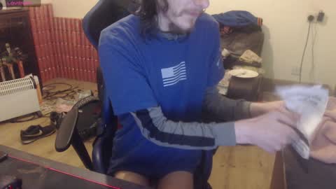 Snapshot of daver281197 chatting on 12.07.24 dave online show from 12.07.24