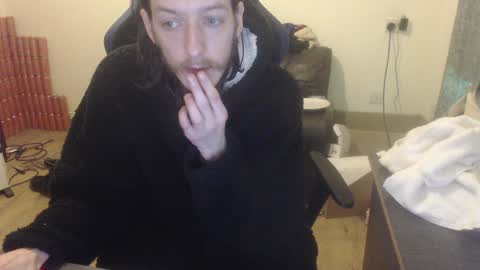 Snapshot of daver281197 chatting on 01.10.25 dave online show from 01.10.25