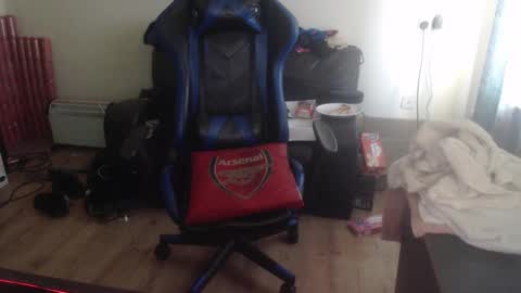 Snapshot of daver281197 chatting on 03.05.25 dave online show from 03.05.25