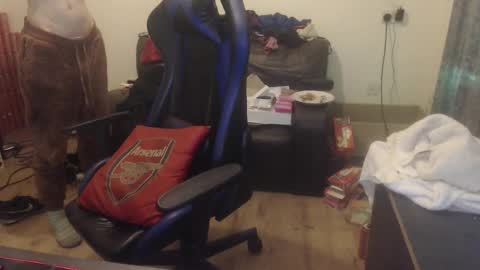 Snapshot of daver281197 chatting on 03.10.25 dave online show from 03.10.25