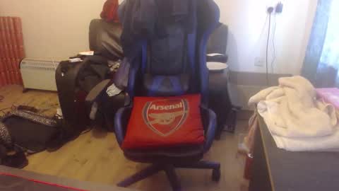 Snapshot of daver281197 chatting on 10.06.25 dave online show from 10.06.25